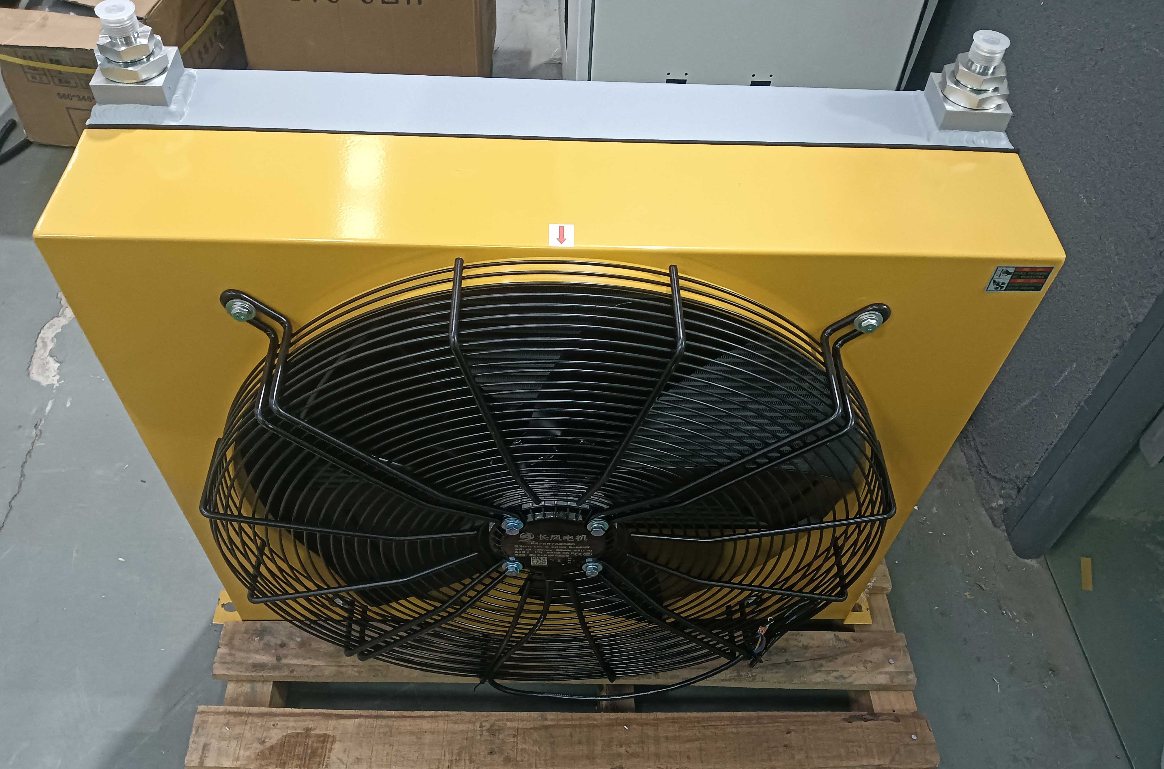 Custom-designed Cooling Fans VS. specialized Chiller: WINWIN Waterjet provides flexible cooling solutions for waterjet cutting machine